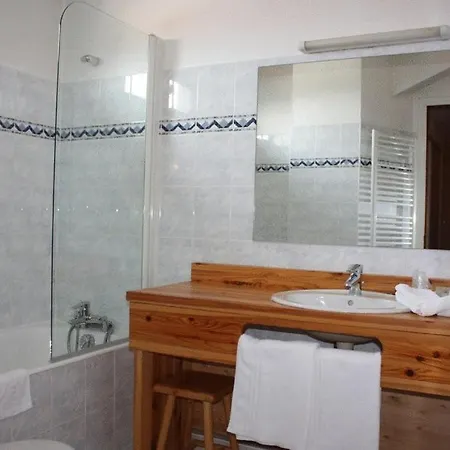 Le Castillan Hotel