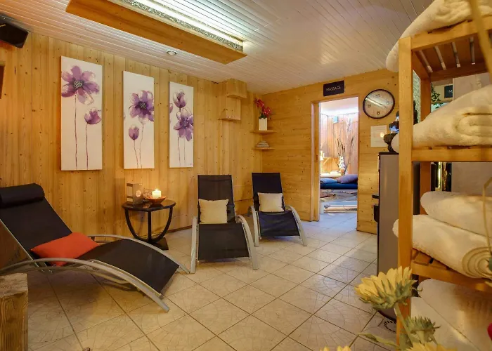 Le Castillan 3*