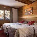 Le Castillan Hotel