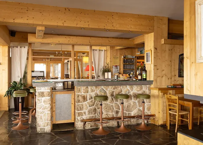 Le Castillan Hotel